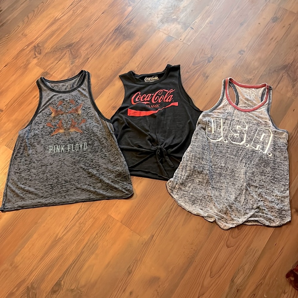 Lot of 3 boho Chaser tops sizes M & L Pink Floyd Coke USA